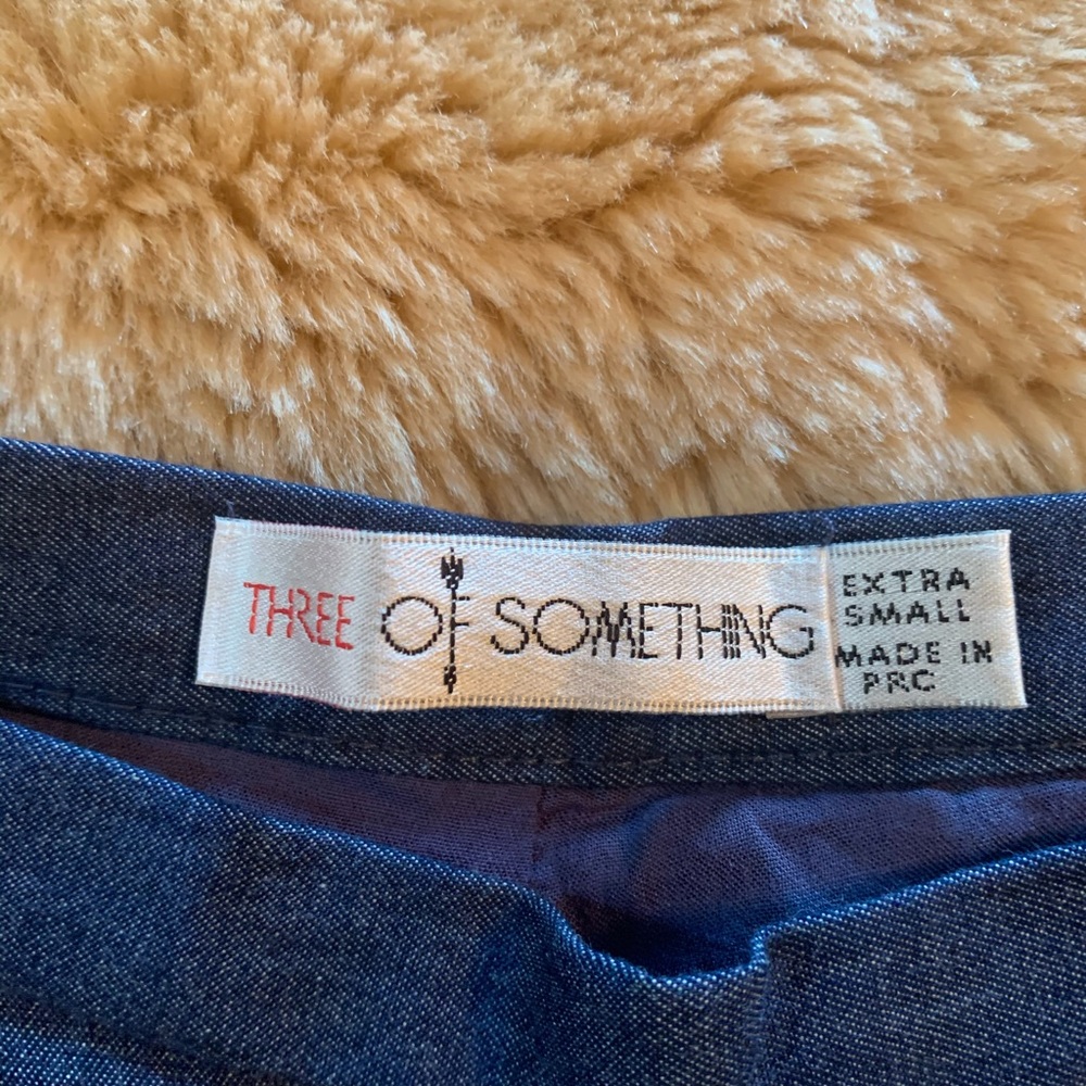 Three Of Something Spectrum Short - image 5